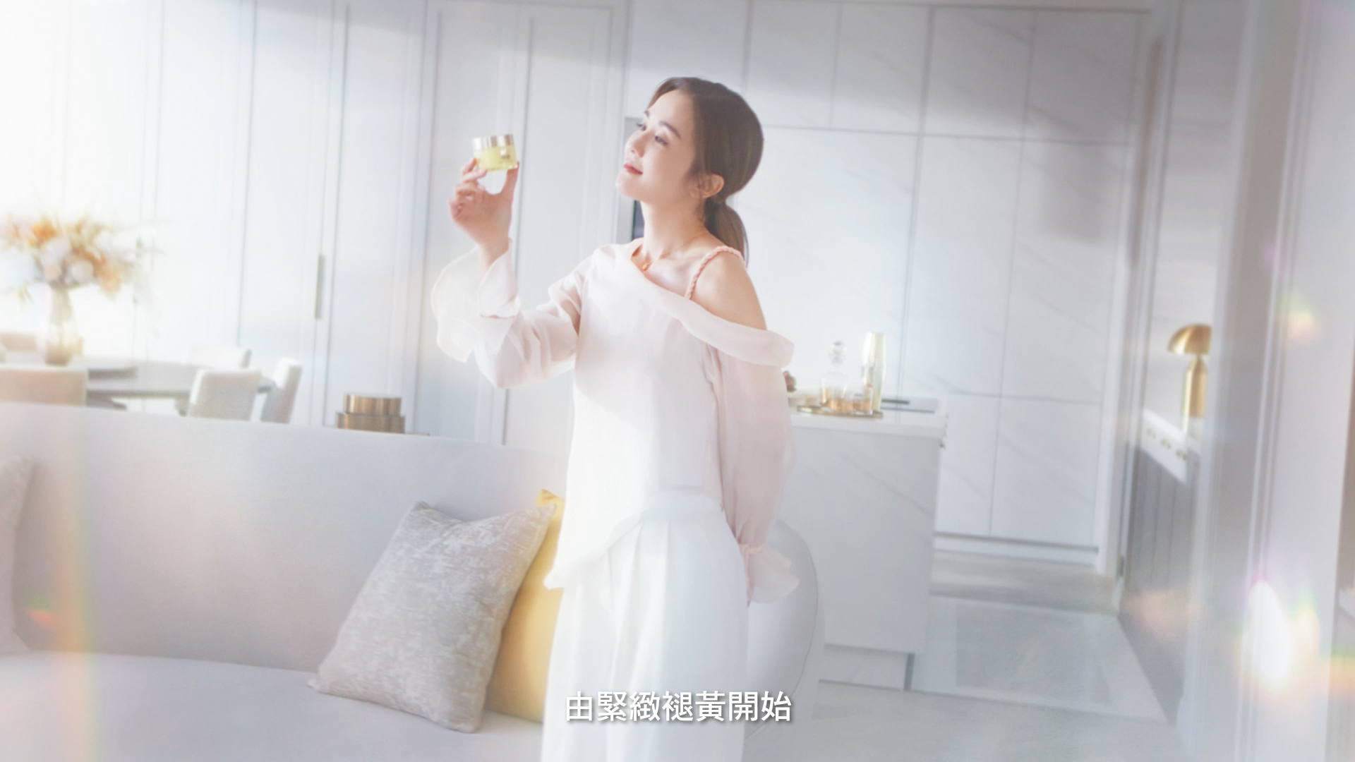 hada_labo_premium_x_ah_sa_tvc_04